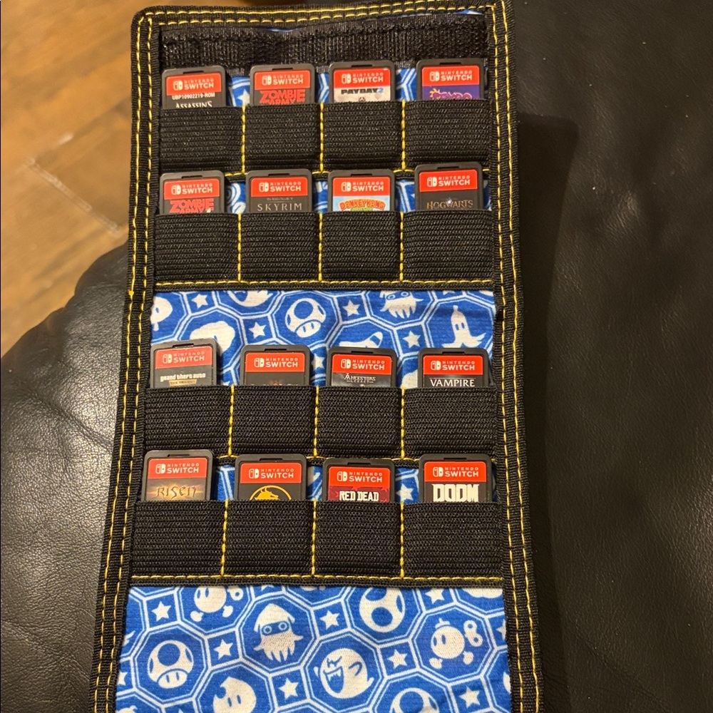 Nintendo Game Card Organizer with games  - Blue Pattern
